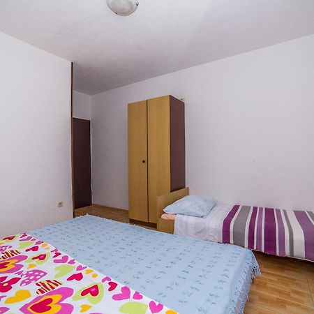 Apartments And Rooms Drpic Splitska Esterno foto